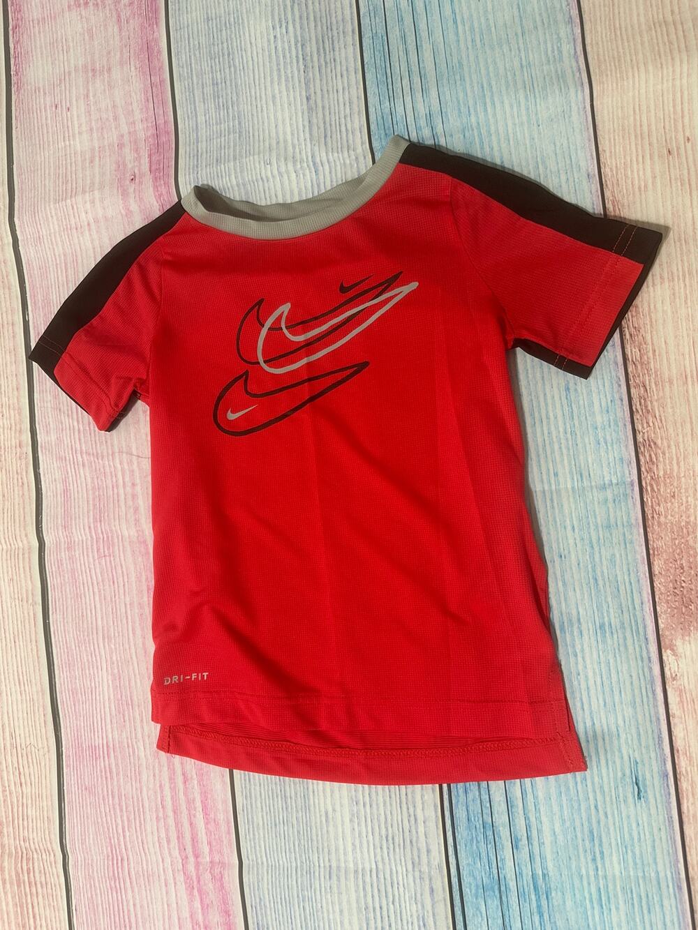 Nike Boys XS (4) Red Dri-FIT Shirt Washed but not worn
